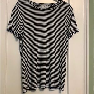 Vineyard Vines Navy Blue striped top